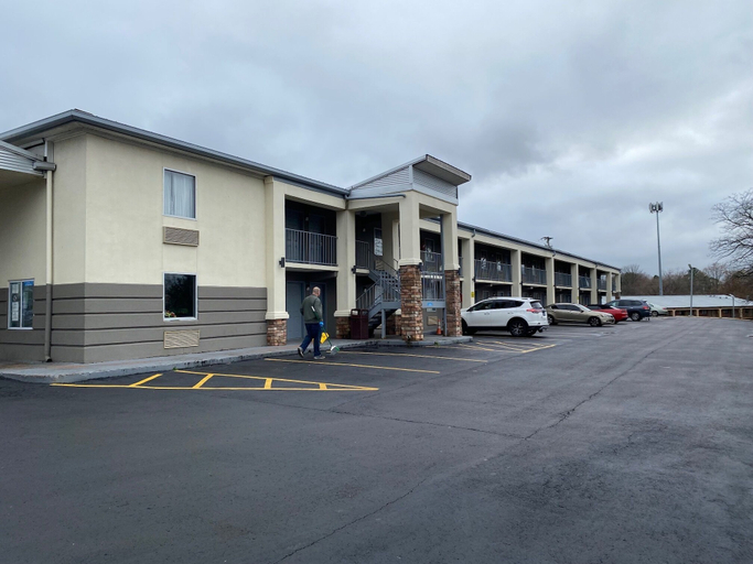 Exterior & Views 2, Lotus Inn and Suites, Davidson