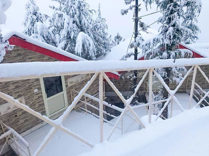 Exterior & Views 2, KVR Clarks Inn, Kufri, Shimla