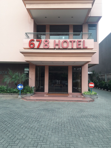 Exterior & Views 3, Hotel 678 Kemang, South Jakarta
