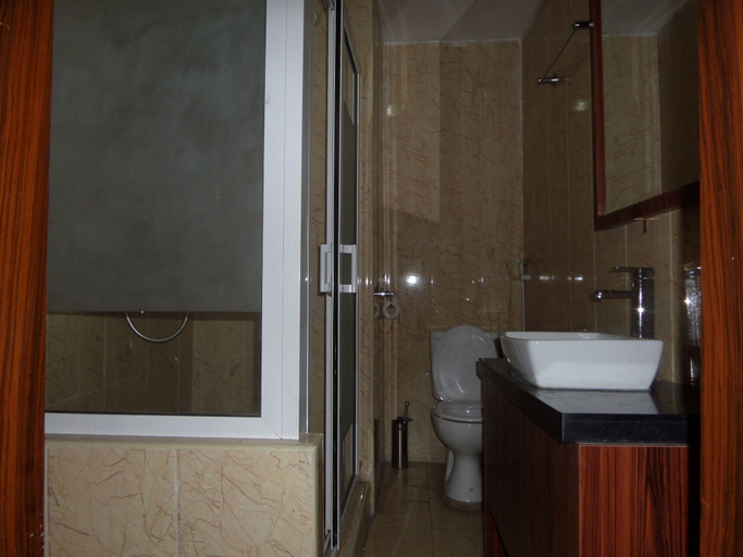 Bathroom 5, Serena Hotel & Suites, Surulere