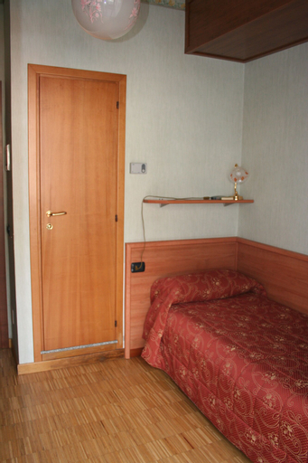 Bedroom 2, Hotel Migliorati, Bergamo