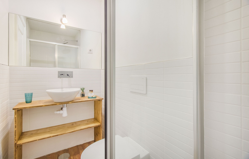 Bathroom 5, Olarias Terrace Lisbon, Lisbon