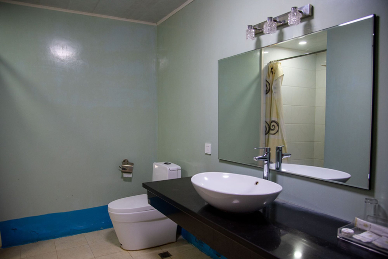 Bathroom 3, Oriental Swan Hotel Livingstone, Livingstone