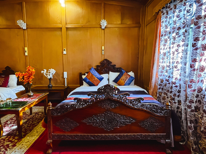 Bedroom 2, Gemini Group Of Houseboats, Srinagar