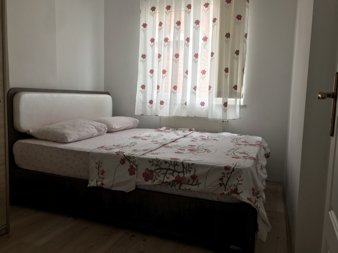 Bedroom 2, Karabina Eylül Apart, Merkez