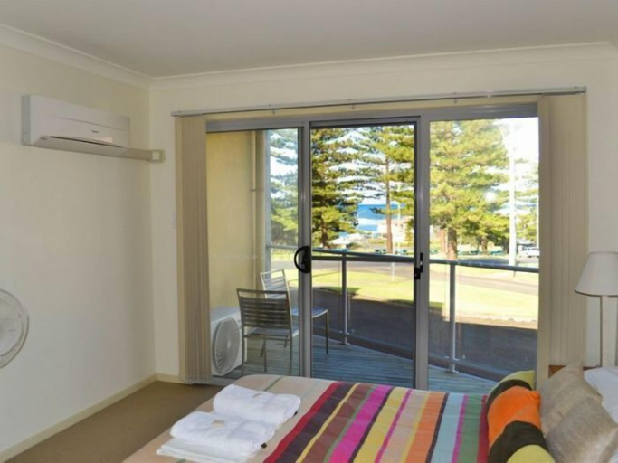 Bedroom 2, Seaspray Apartments, Clarence Valley- Coast