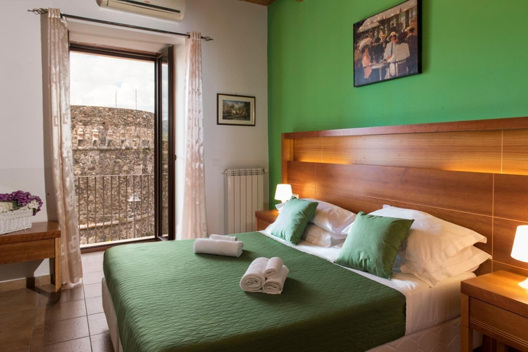 Bedroom 4, Murat Guesthouse, Vibo Valentia