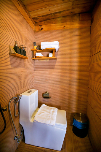Bathroom 4, Longhai Channel Beach Resort, Long Điền