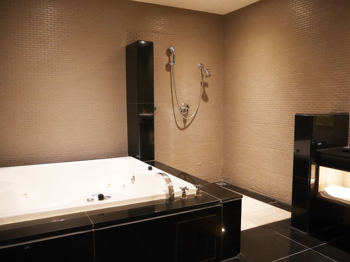 Bathroom 4, Refinement Motel, Taichung