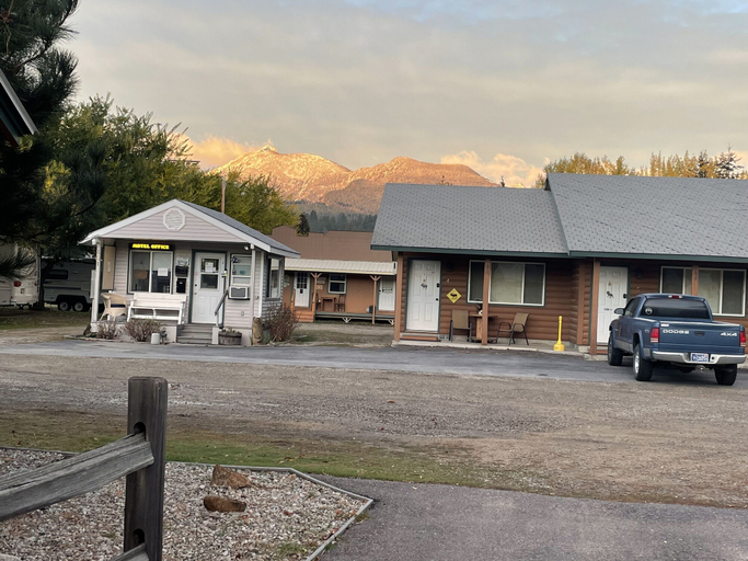 Exterior & Views 2, Travellers Rest Cabins and RV Park, Ravalli