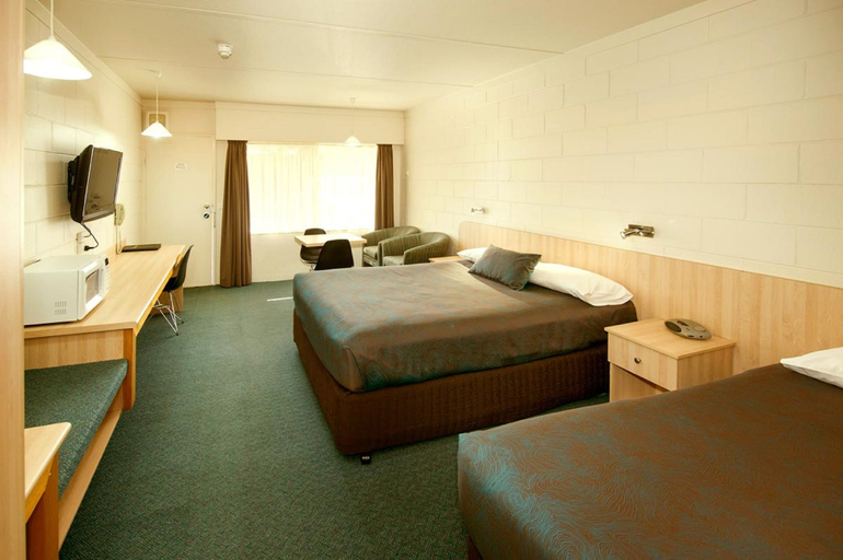 Bedroom 3, Box Hill Motel, Melbourne