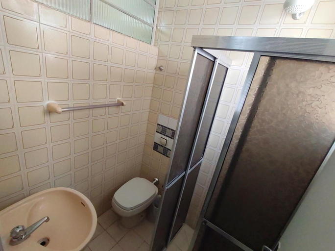 Bathroom 4, Pousada Águas de Lindóia, Águas de Lindóia