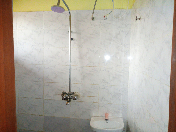 Bathroom 3, Villas Hotel, Ikeja