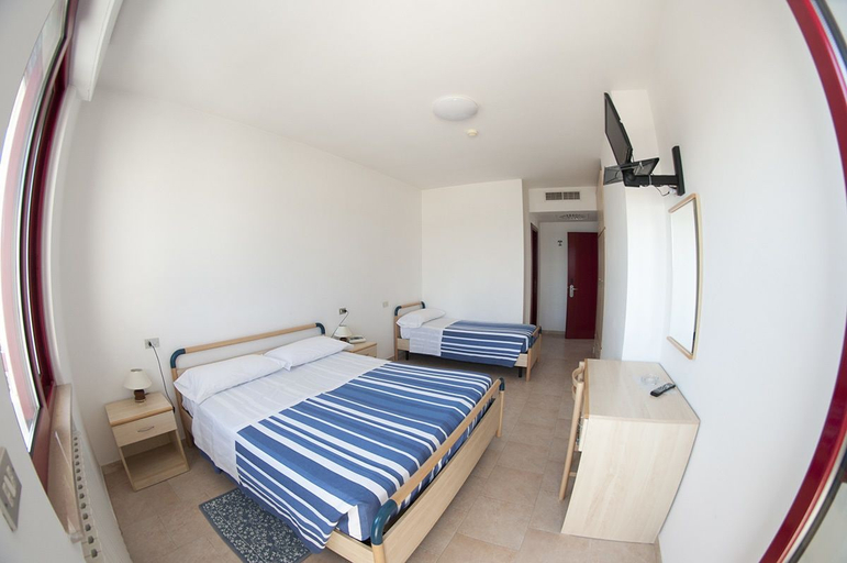 Bedroom 3, Palmarosa, Teramo