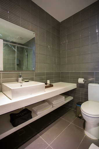 Bathroom 2, Modena B&B, Taitung
