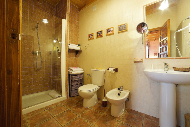 Bathroom 2, Beautiful Alamedas, Valladolid