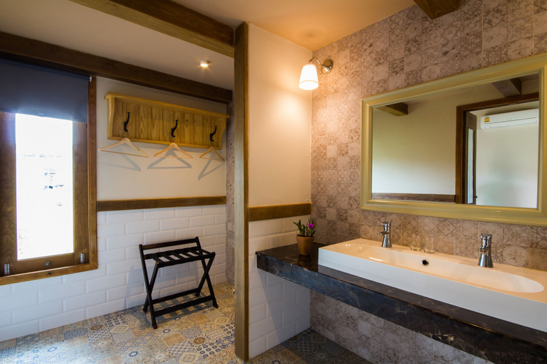 Bathroom 4, Mela Garden Retreat Cottage, Muak Lek