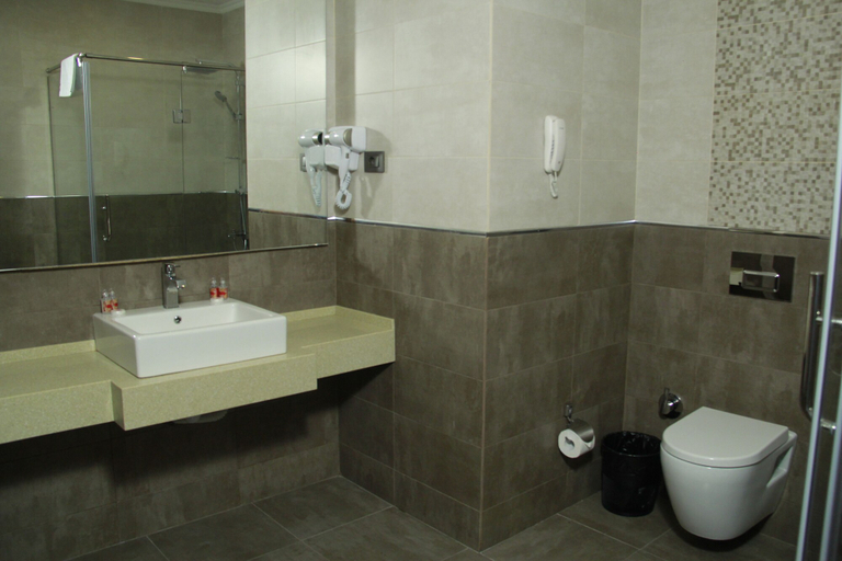 Bathroom 3, Sky Hotel Baku, Baku