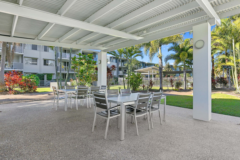 Food & Drinks 5, Ramada Encore by Wyndham Whale Cove, Hervey Bay - Pt A