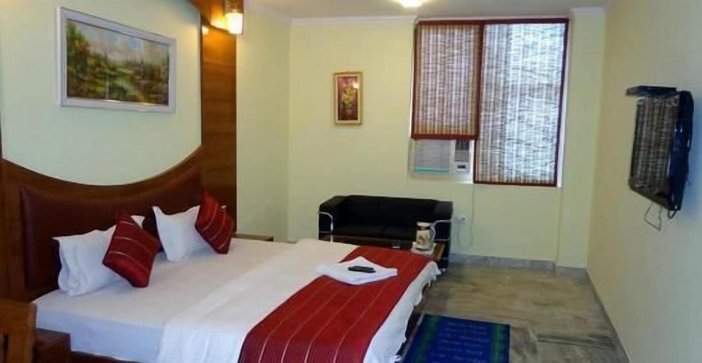 Bedroom 4, Hotel Castle Blue Delhi Airport T3, Delhi