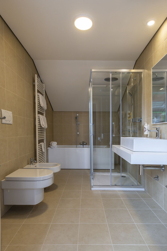 Bathroom 3, Habitat Guest House, Trento