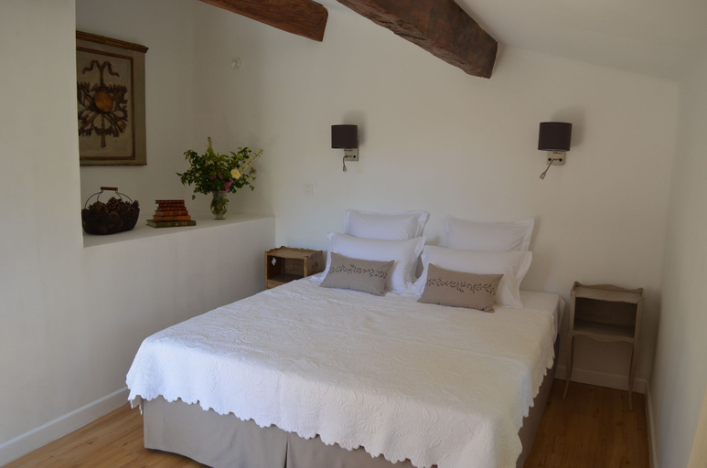 Bedroom 3, Campagne Chastel Chambres d'hotes, Bouches-du-Rhône