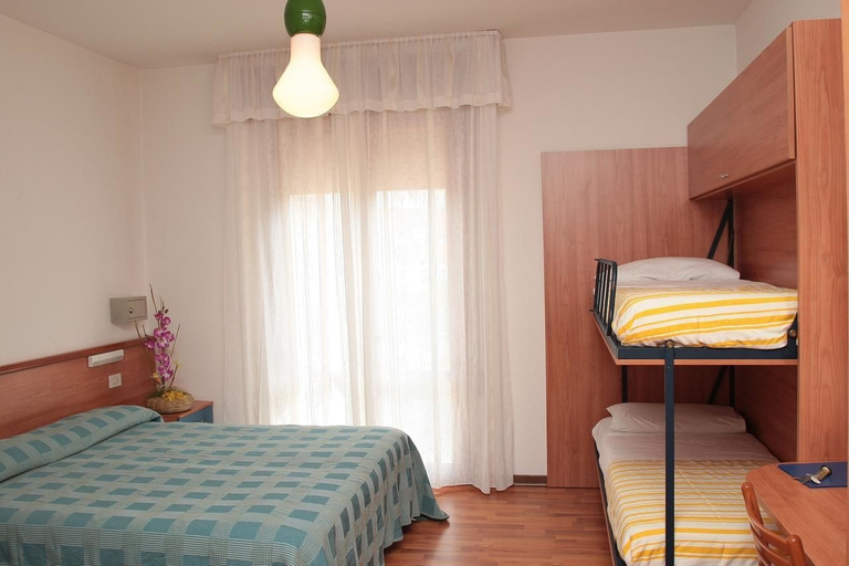 Bedroom 3, Hotel Midi, Venezia
