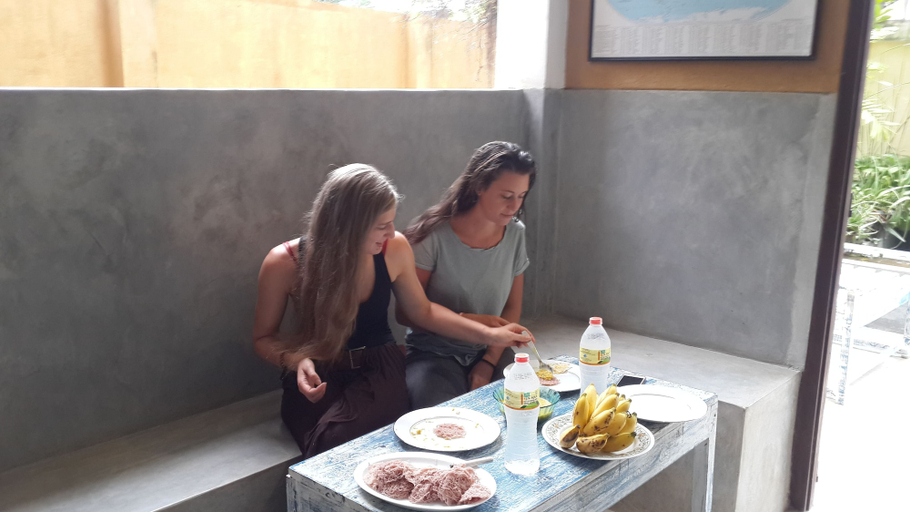 Food & Drinks 4, Cycling Hostel Sri Lanka, Habaraduwa
