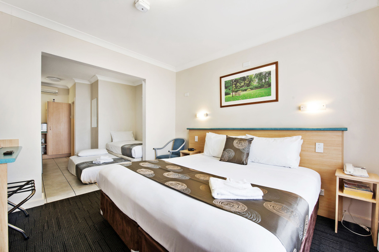 Bedroom 3, Welcome Inn 277, Adelaide