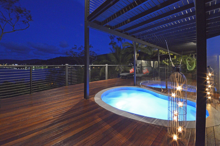 Sport & Beauty 3, Crusoe's Beach House Ocean Views, Whitsunday