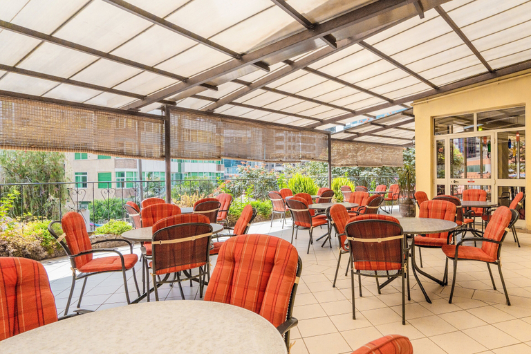 Food & Drinks 4, Beer Garden Inn, Addis Abeba