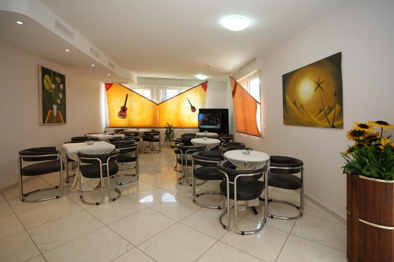 Food & Drinks 5, Hotel Riposo, Forli' - Cesena