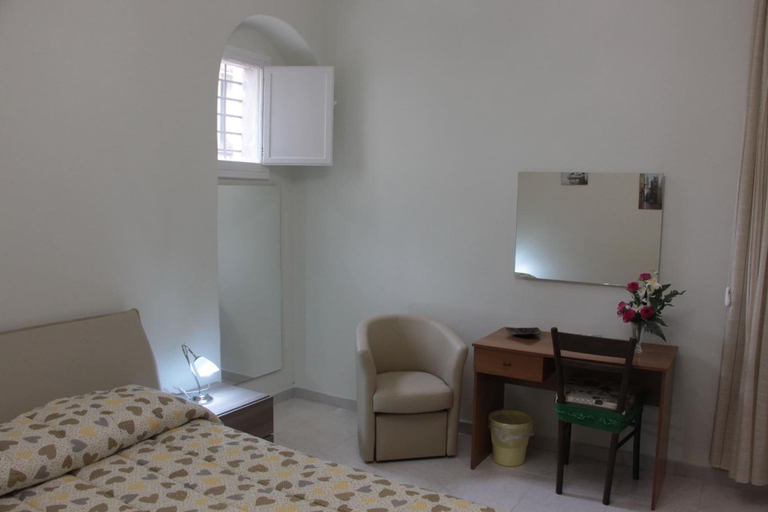 Bedroom 4, Leonessa di Puglia, Bari