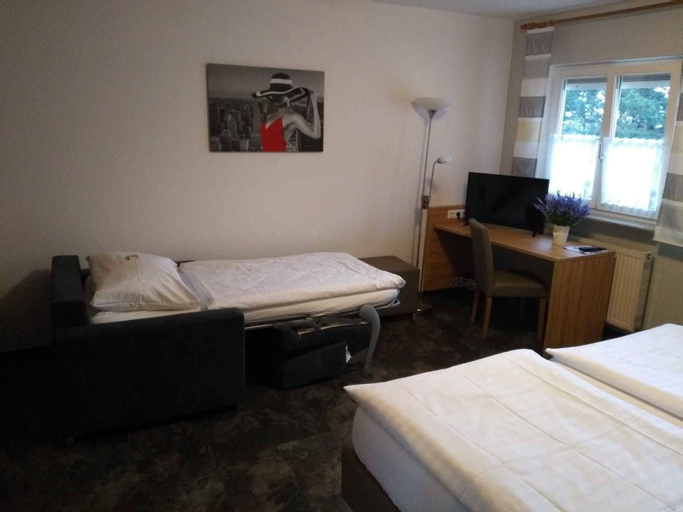 Bedroom 2, Landhaus Hotel Müller, Aschaffenburg