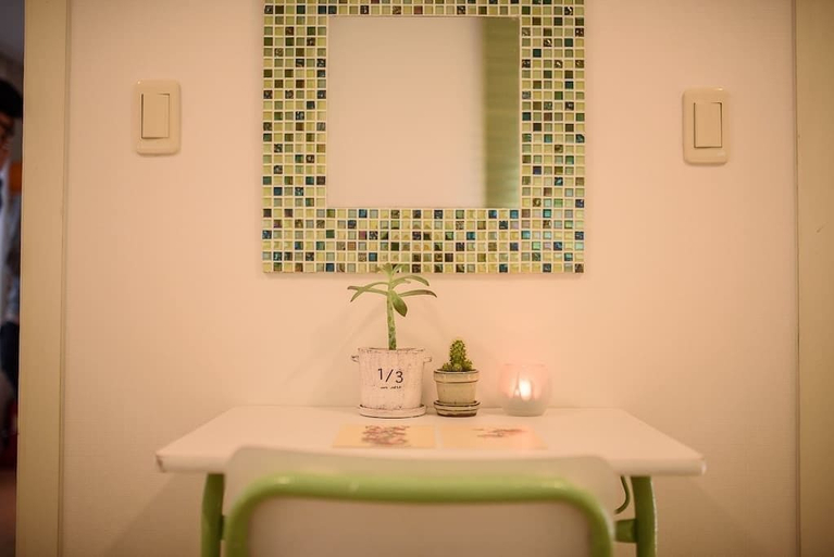 Bathroom 4, Stay Young, Jongno