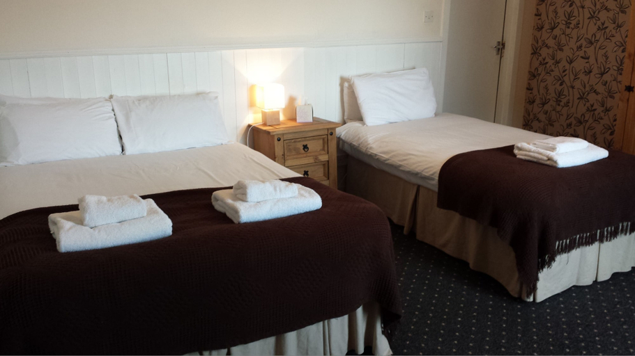 Bedroom 2, Star Hotel, Angus
