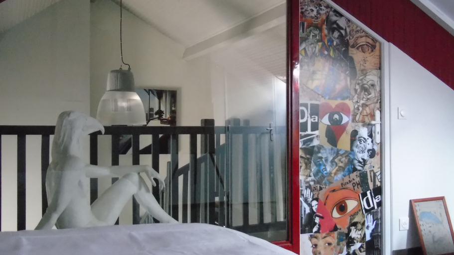 Bedroom 5, L'attrape coeurs, Orne