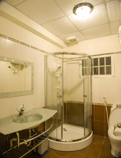 Bathroom 4, Bonjour Homestay - Hostel, Đà Lạt