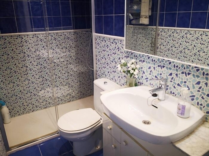 Bathroom 2, Apartamento 5677, Girona