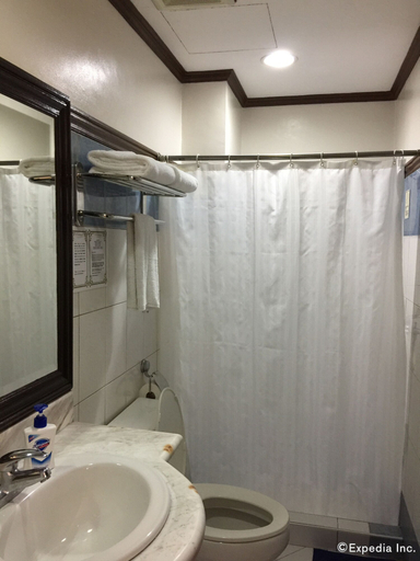 Bathroom 4, Soledad Suites, Tagbilaran City