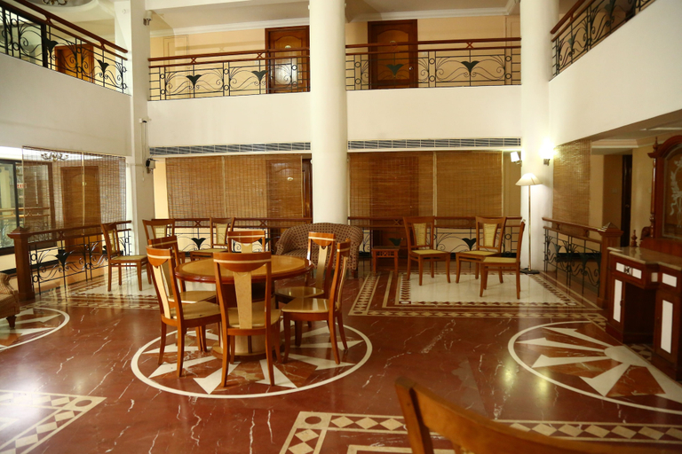 Food & Drinks 5, Mayura Residency, Thrissur