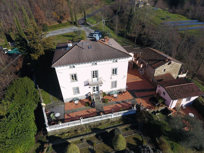 Exterior & Views 2, Villa Belvedere, Lucca