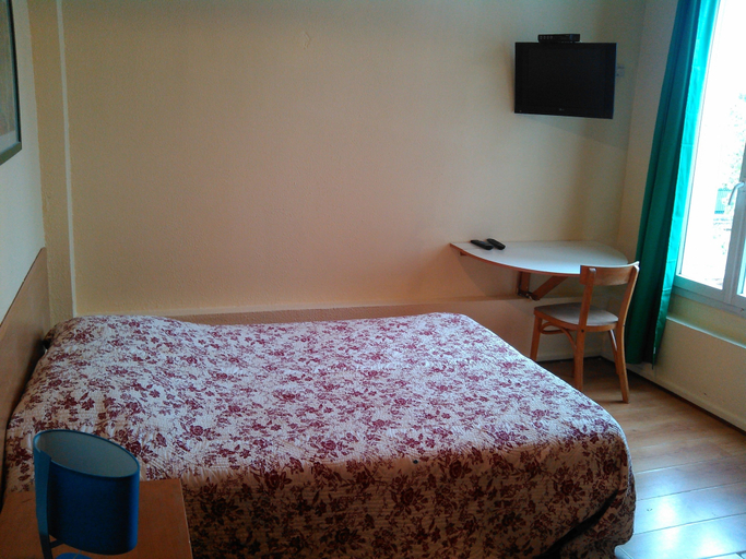 Bedroom 3, Hotel Victor Hugo, Hauts-de-Seine