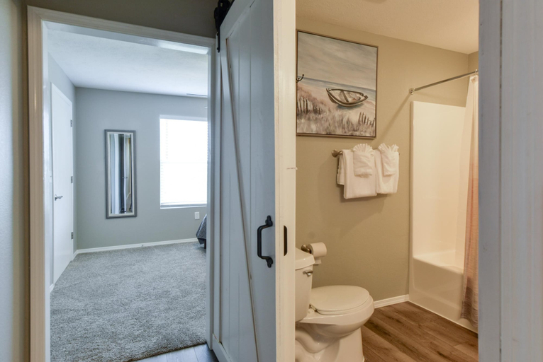 Bathroom 3, CityScape, Taney