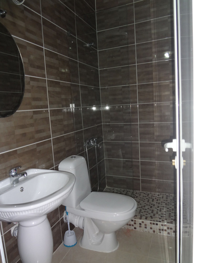 Bathroom 3, Apartaments Queen