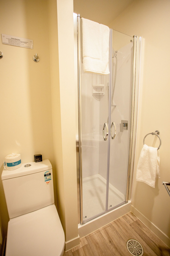 Bathroom 4, Southern X Lodge, Ashburton