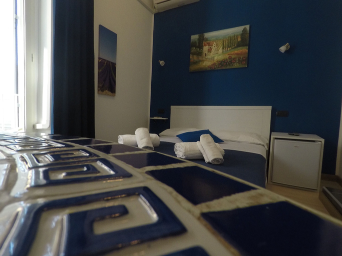 Bedroom, Julius Caesar 183, Rome