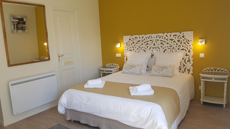 Bedroom 4, B&B Domaine de Keryargon, Morbihan