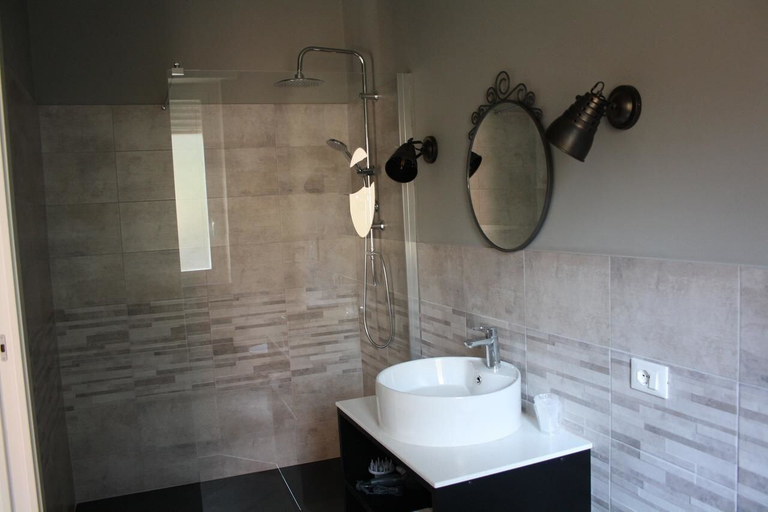 Bathroom 5, Glem Rooms and Breakfast, Genova