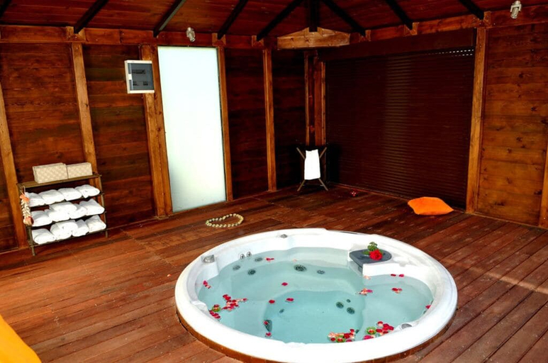 Bathroom 5, Garden City Image, South Aegean